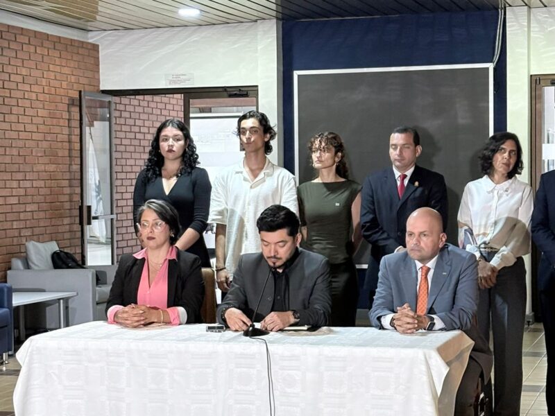 Negociación del FEES se extendería a la Asamblea Legislativa